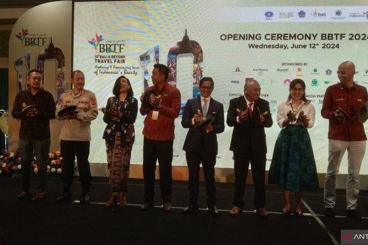 Seremoni pembukaan BBTF 2024 di Nusa Dua Convention Center, Kabupaten Badung, Bali, Rabu (12/6). Foto: ANTARA/Dewa Ketut Sudiarta Wiguna