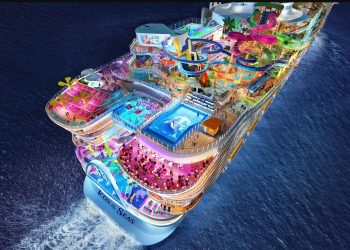 Kapal milik Royal Caribbean Group besarnya naik berkali lipat dalam 20 tahun terakhir: Foto: clubcruise.cruisehelp.com